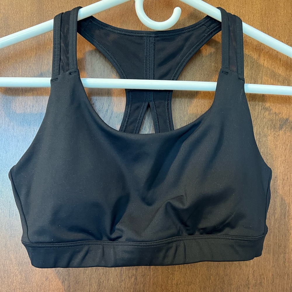 Athleta Contender Sports Bra, Black, Size S.